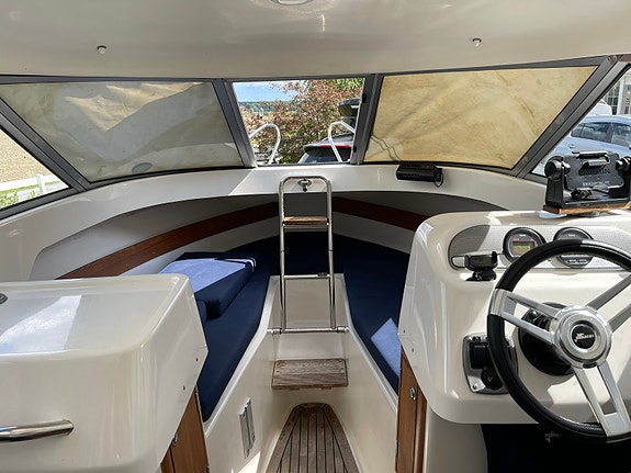 Yamarin 59 HT med Yamaha F150 och 80km/h trailer 7 of 10