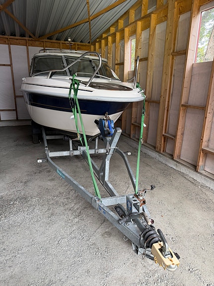 Yamarin 59 HT med Yamaha F150 och 80km/h trailer 9 of 10