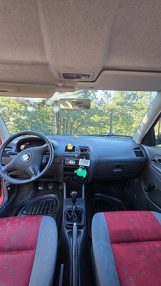 Seat Ibiza 4 of 6