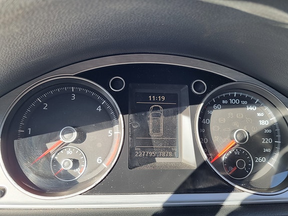 Volkswagen Passat Alltrack 9 of 9
