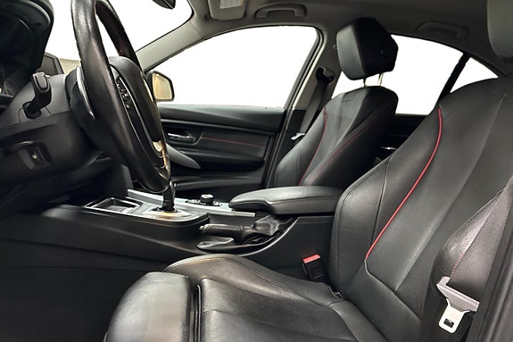 BMW 328i 13 of 27
