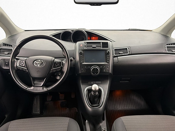 Toyota Verso 12 of 30