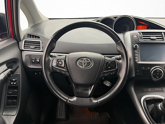 Toyota Verso 13 of 30