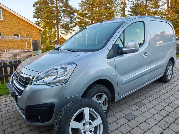 Peugeot Partner 4 of 5