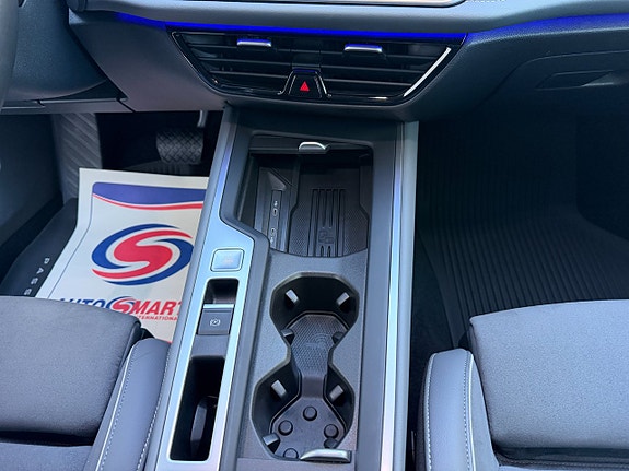 Volkswagen Passat 23 of 30