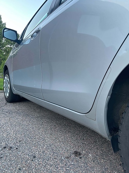 Toyota Yaris 12 of 17