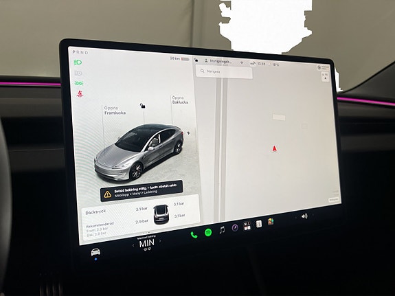Tesla Model 3 18 of 30