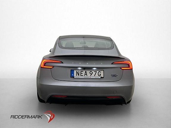 Tesla Model 3 7 of 30