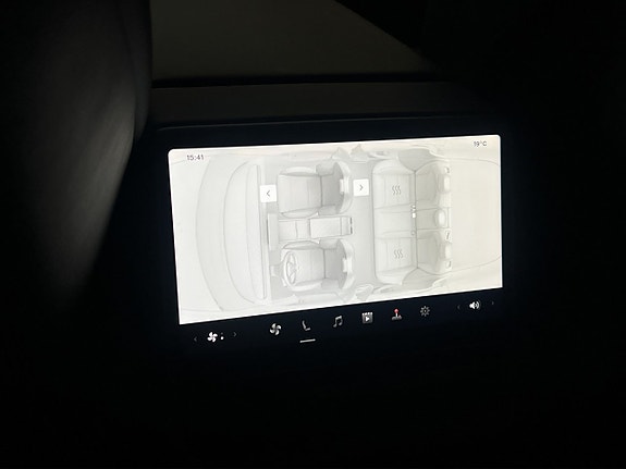 Tesla Model 3 30 of 30