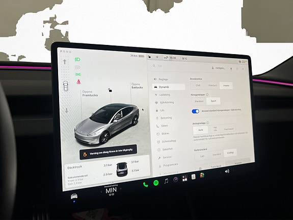 Tesla Model 3 24 of 30