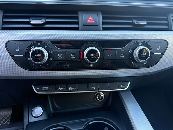 Audi A4 11 of 15