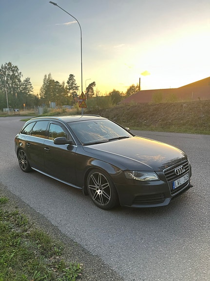 Audi A4 2 of 6