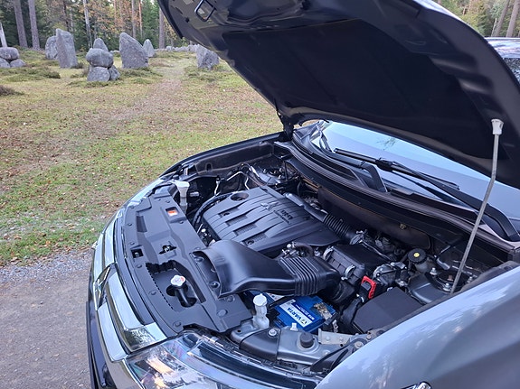 Mitsubishi Outlander 9 of 19