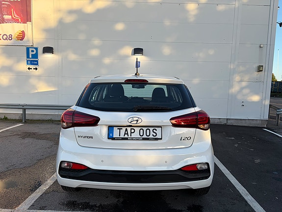Hyundai i20 6 of 11