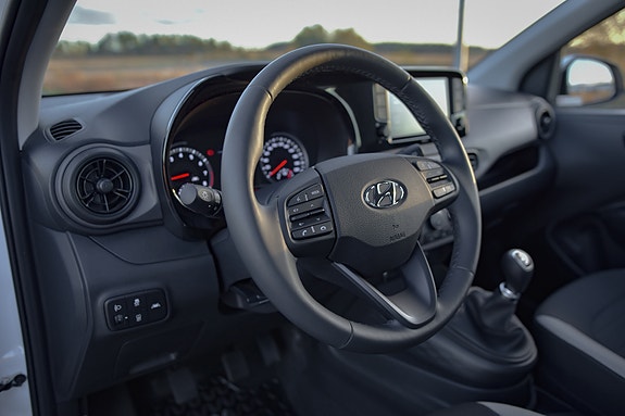 Hyundai i10 5 of 14