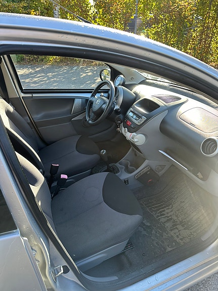 Toyota Aygo 6 of 6