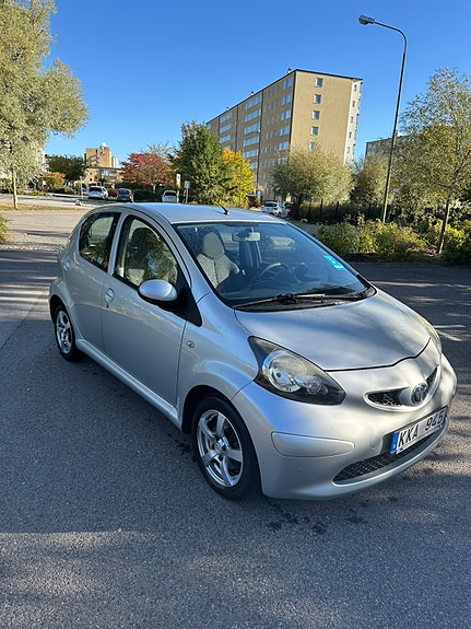 Toyota Aygo 4 of 6