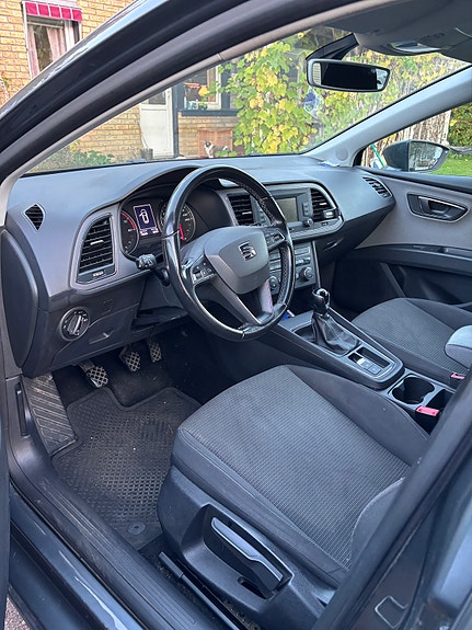 Seat Leon 6 of 6