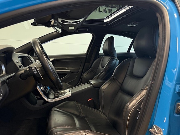 Volvo S60 23 of 30