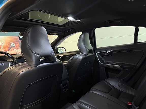 Volvo S60 16 of 30