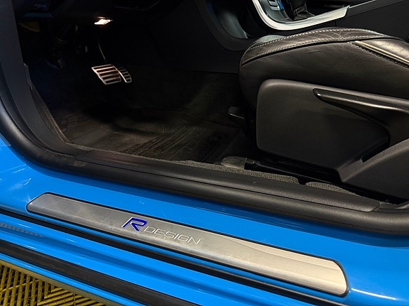 Volvo S60 19 of 30