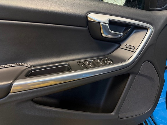 Volvo S60 21 of 30