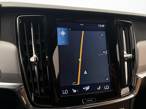 Volvo V90 Cross Country 21 of 30