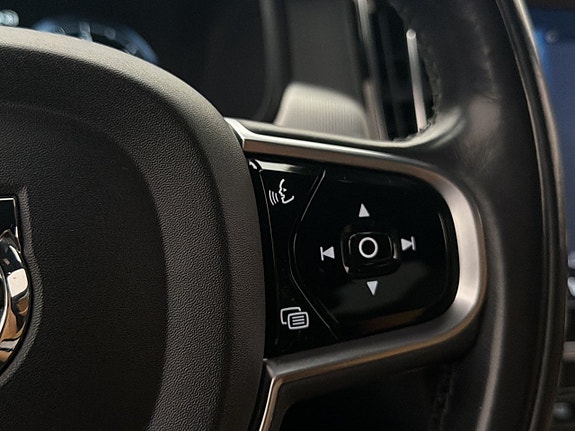 Volvo V90 Cross Country 17 of 30