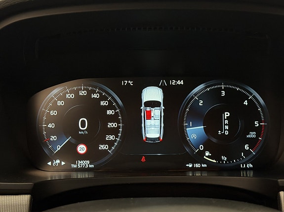 Volvo V90 Cross Country 16 of 30