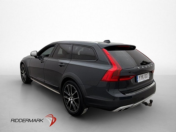 Volvo V90 Cross Country 8 of 30