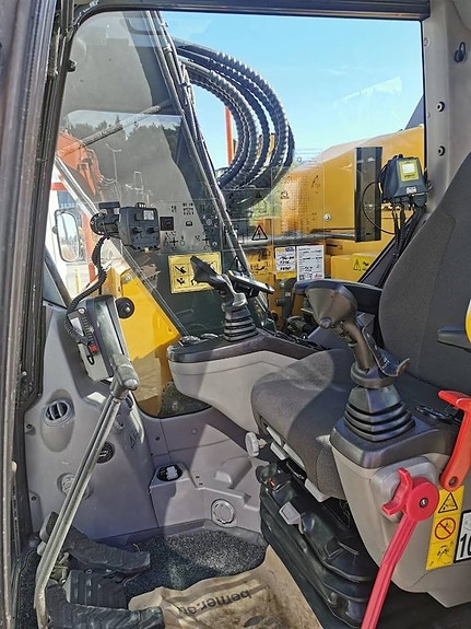 Volvo ECR 145 DL 5 of 22