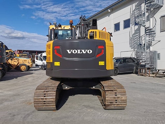Volvo ECR 145 DL 16 of 22