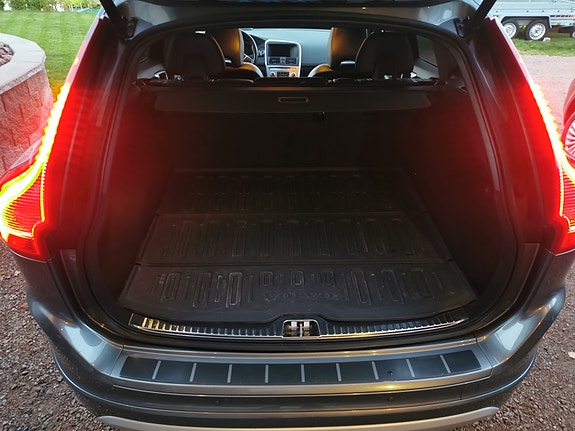Volvo XC60 10 of 14