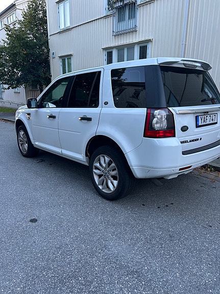 Land Rover Freelander 2 10 of 10