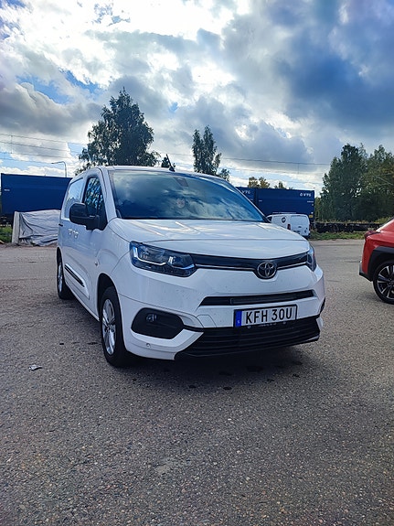 Toyota Proace City 2 of 15