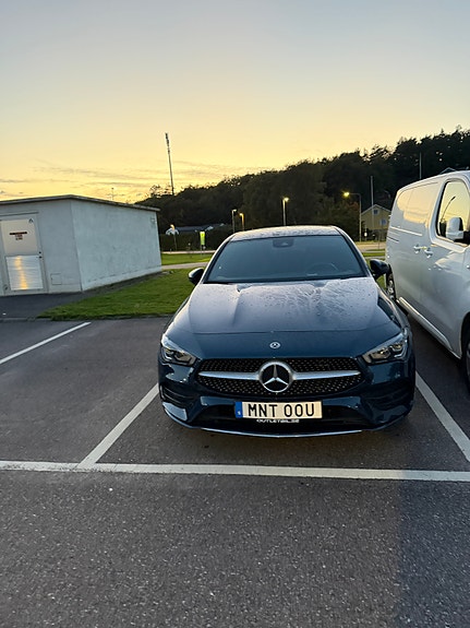 Mercedes-Benz CLA250 e 2 of 19