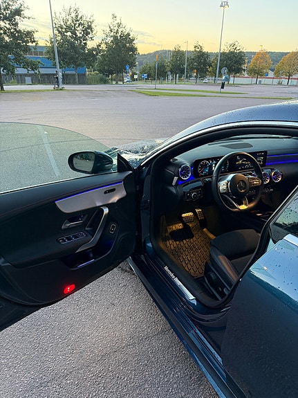 Mercedes-Benz CLA250 e 10 of 19