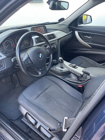 BMW 320d 5 of 7