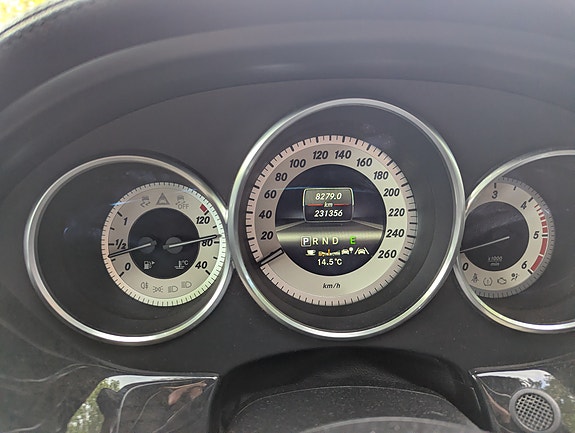 Mercedes-Benz CLS350 12 of 16