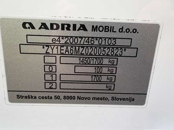 Adria Adora 522 UP – AC, mover, Alde, cykelställ, lufttält, nya däck & nytt batteri 17 of 18