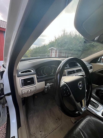Volvo XC70 9 of 9