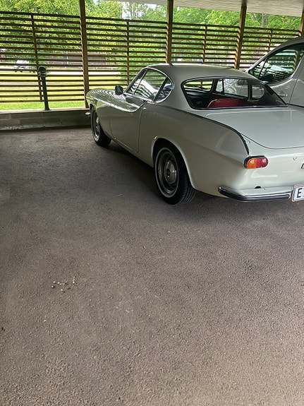 Volvo P1800 2 of 5