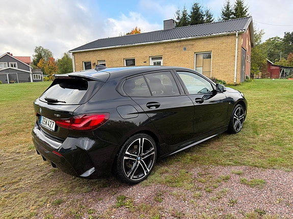 BMW 118i 12 of 14