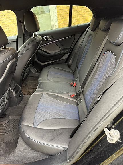 BMW 118i 11 of 14