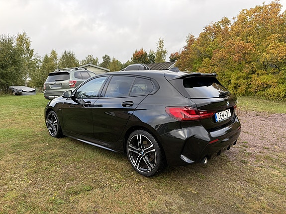 BMW 118i 3 of 14