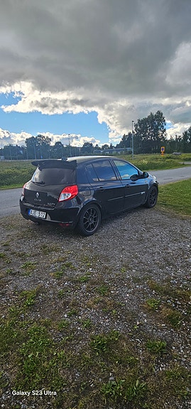 Renault Clio 3 of 6