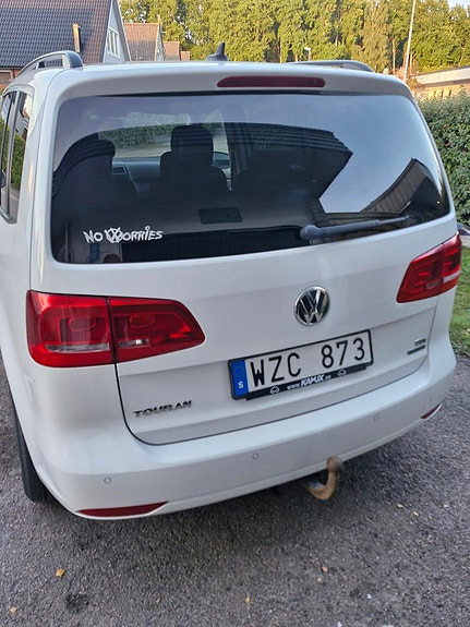 Volkswagen Touran 4 of 9