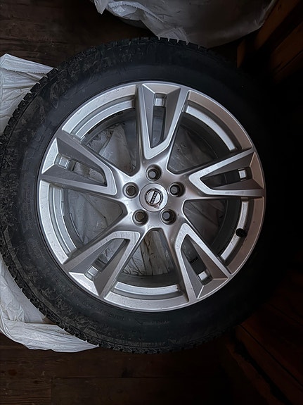 Volvo V90 Cross Country 13 of 16