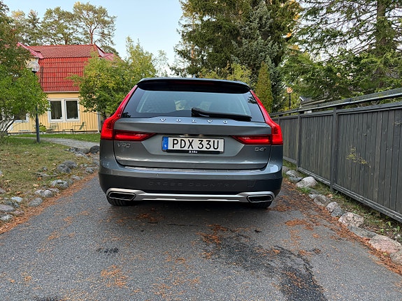 Volvo V90 Cross Country 5 of 16
