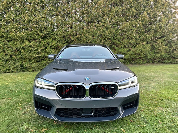 BMW M5 8 of 11